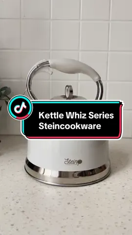 2025 ganti Teko Siul yang lebih sehat dan aman✔️ ⚠️ Link no. 204 Aku pakai Kettle Whiz Series dari @steincookware , karena sebelumnya punya teko siul yang sering banget bikin tangan kena uapnya , sekarang pake Kettle Whiz ini gak perlu repot buka corongnya cukup pake satu jari aja 😍👌 ✔️ Kettle kapasitas 3 liter dengan material Stainless Steel 304 anti karat ✔️ Double bottom (lebih cepat mendidih, irit gas, panas lebih tahan lama) ✔️ Gagang teko yang nyaman dengan silicone anti panas Dapat digunakan untuk kompor gas, listrik ataupun induksi #stein #steincookware #tekostein #lewatberanda 