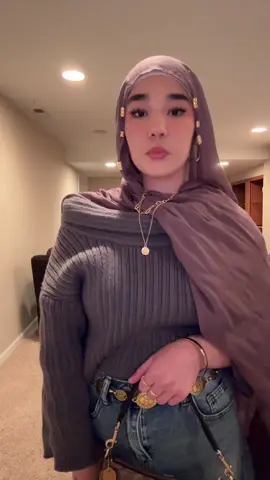 hola #fit #hijabi #weeknd #turkish #fyp 