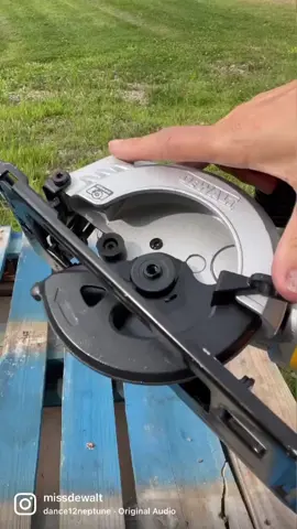🔧 ¡Presentamos la WORKPRO Electric Mini Circular Saw de 710W! Esta sierra eléctrica multifuncional es perfecta para tus proyectos de bricolaje. Incluye cuchilla TCT y cuchilla de diamante, ideal para cortar diversos materiales con precisión y facilidad.   💰 Precio: ¡Solo 27,01€! 15% de descuento en tu primera compra. Usa el código: roozq2 al finalizar.   👉 Compra aquí: https://c.miravia.es/t/c.beFC #HerramientasEléctricas #WORKPRO #Bricolaje #SierraCircular #Miravia