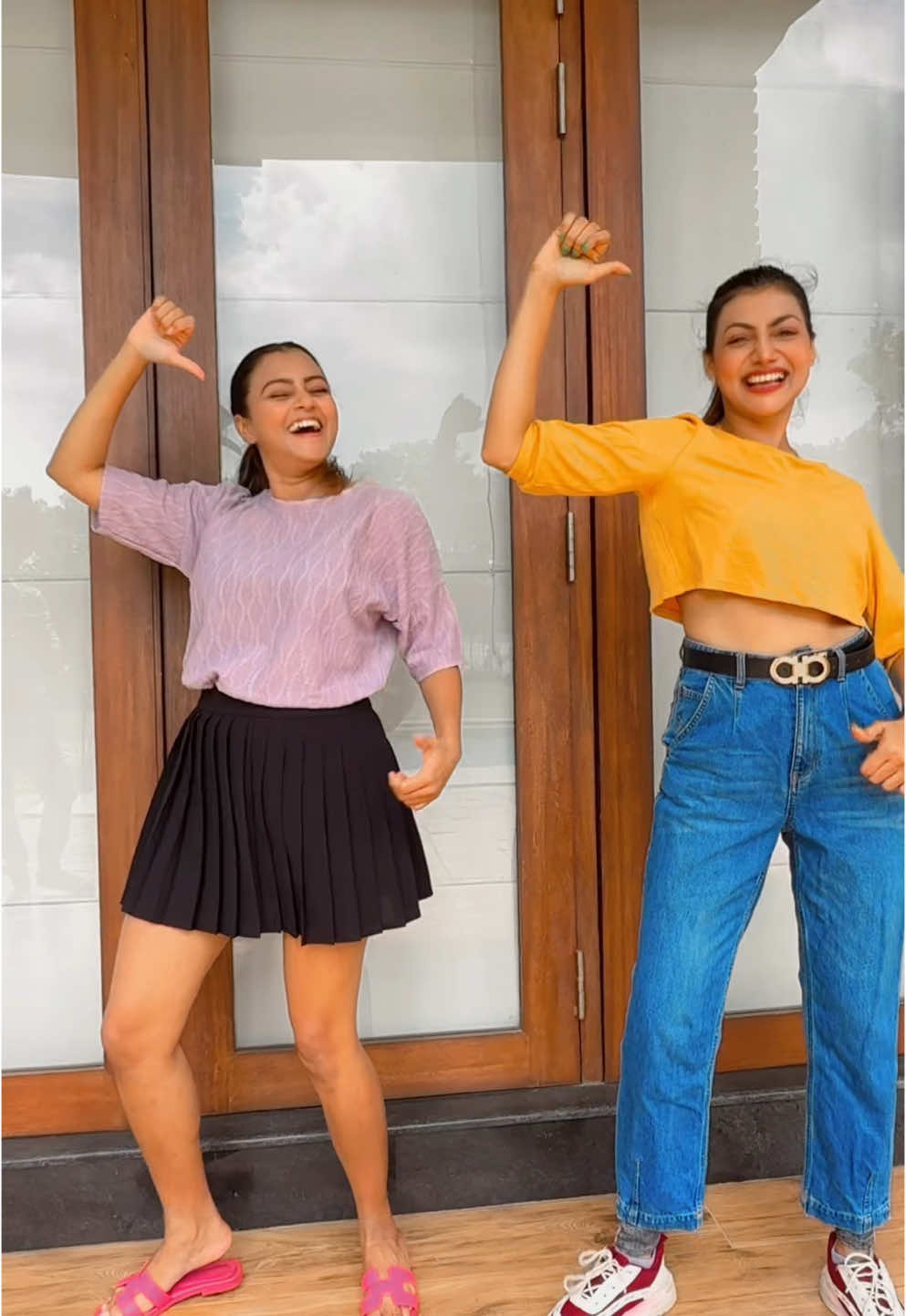 එනන පෙරලා බොමූඌඌ..😄❤️@Saranga Disasekara @Dinakshie Saranga #ComingSoon #onthisday #fypシ゚viral #fyp #fyp #fy #tiktok #trending #foryoupage #viral #new 