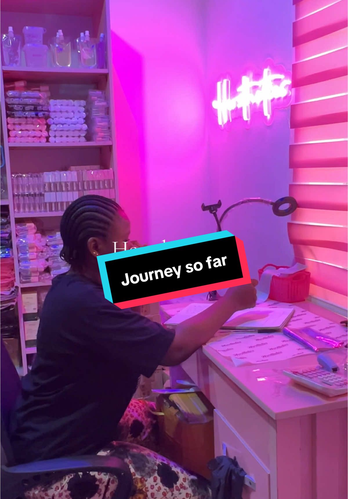 ✨In 15 days you guyyyyysssss😫🥹 I opened this page unsure & in doubt🥹 but God DID!!!!!!🥳🥳🥳🥳 We made over a million naira in sales🥹😫 SUGAR GOD🥰🥰😘😘😘 • #hersthetics #glossyaesthetics #smallbusinesscheck #lipglossbusiness #girlyessentials #beautybusinessowner #smallbusinessowner #girlyessentials #girlyaesthetic #fyp #goviral #growthgarr 