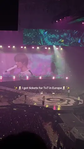 Our Summer x MOA is definitely my favourite, manifesting this view again for Amsterdam 🫶#TxTinEurope #txtmoa #tomorrowxtogether #TxT #ActPromise #amsterdam #ActPromiseinEurope #yeonjun #soobin #beomgyu #taehyun #hueningkai 