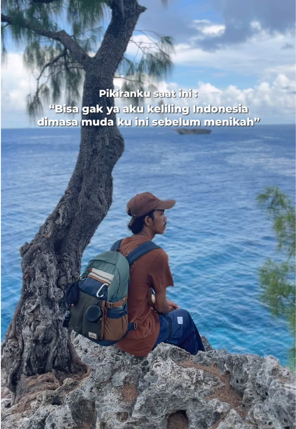 Bisa gak yaa? Terus kalo udah nikah lanjut keliling dunia bareng🥺#travelling #solotraveling #dreams #travelworld 