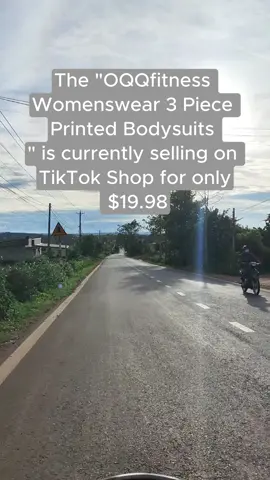 These OQQ bodysuits really snatch in that waist!! #oqq #bodysuit #tiktokshopblackfriday #tiktokshopcybermonday #plussize #tummycontrolbodysuit #plussizebodysuit 