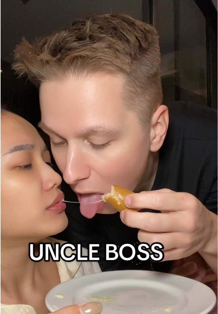(หลังจากอุ่น)กินเวลาไหนดีสุด ฮ้อนลวกปากข่อยแฮงสู 😹 #unclebosssausage #ไส้กรอกชีส #uncleboss #แฟนฝรั่ง #สายฝอ #ฝรั่งหล่อ #หนุ่มสวีเดน #เทรนด์วันนี้ 