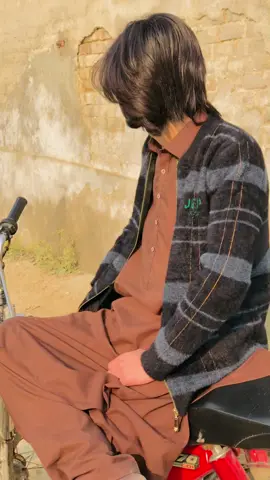 Khwaga Khwaga Ragori ✨🥀❤️‍🩹#standwithkashmir #foryou #foryoupage #fyp #swabiwall #viral #trendingsong #unfrezzmyaccount #needsupport 