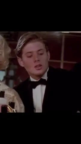 جنسن بالتسعينات 😮‍💨 #jensenackles #supernatural #deanwinchester #سوبرناتشورال #fyppppppppppppppppppppppp #اكسبلورexplore #viral #fypシ゚ #مسلسلات #افلام 