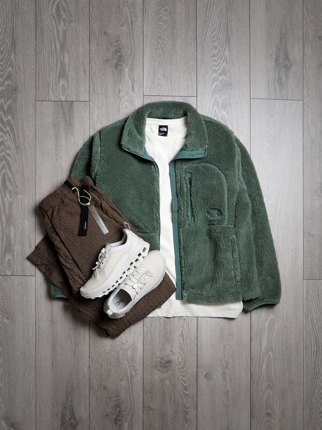 New deliveries arrived this week from The North Face. This outfit features the Extreme Pile 2 Full Zip Fleece layered over a Logo RMST Relaxed T-Shirt, Paired up with a pair of the Earth\Studies MP-103 Field Pant and a pair of On Cloudaway2 Shoes. All available now online or instore at Urban Industry. #urbanindustry #thenorthface #outfit #fleece #fleecejacket #menswear #Outdoors #Hiking #jacket #on #earthstudies