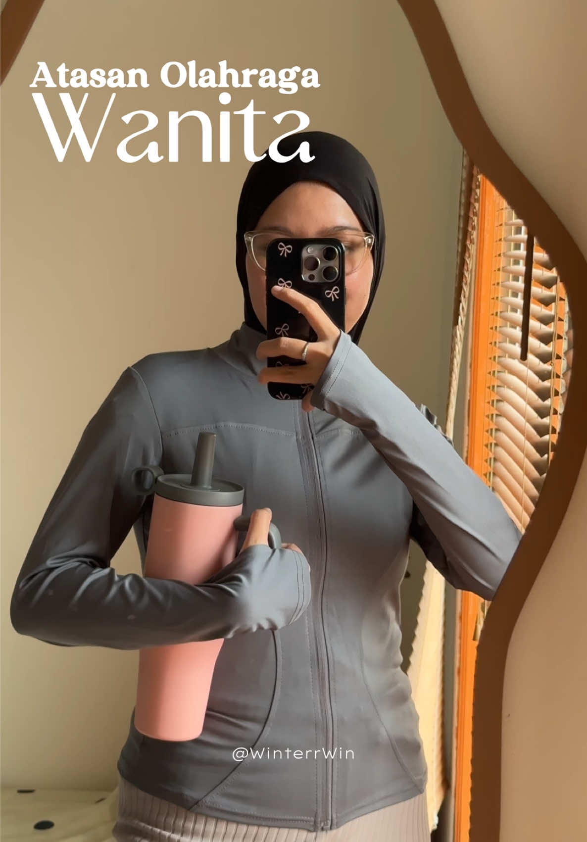 Atasan olahraga baru aku! Bahannya adem dan nyaman dipakai kalo lagi keringetan 👌🏻✨ #atasanolahragawanita #atasanolahraga #bajuolahraga #atasangymwanita #atasanyoga 