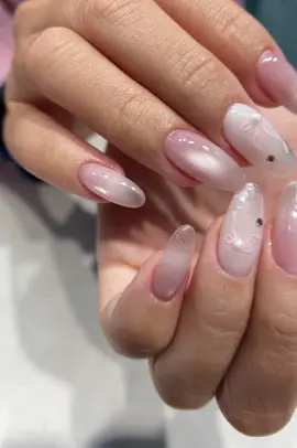 Mắt mèo lụa đúng như cái tên 😅. Quay cam thường vẫn không đủ lấp lánh so với ở ngoài luôn á 🥹  #fyp #nails #nailhanoi #nailkorean#naildesigns #nailsinspo #fyp #viraltiktok 