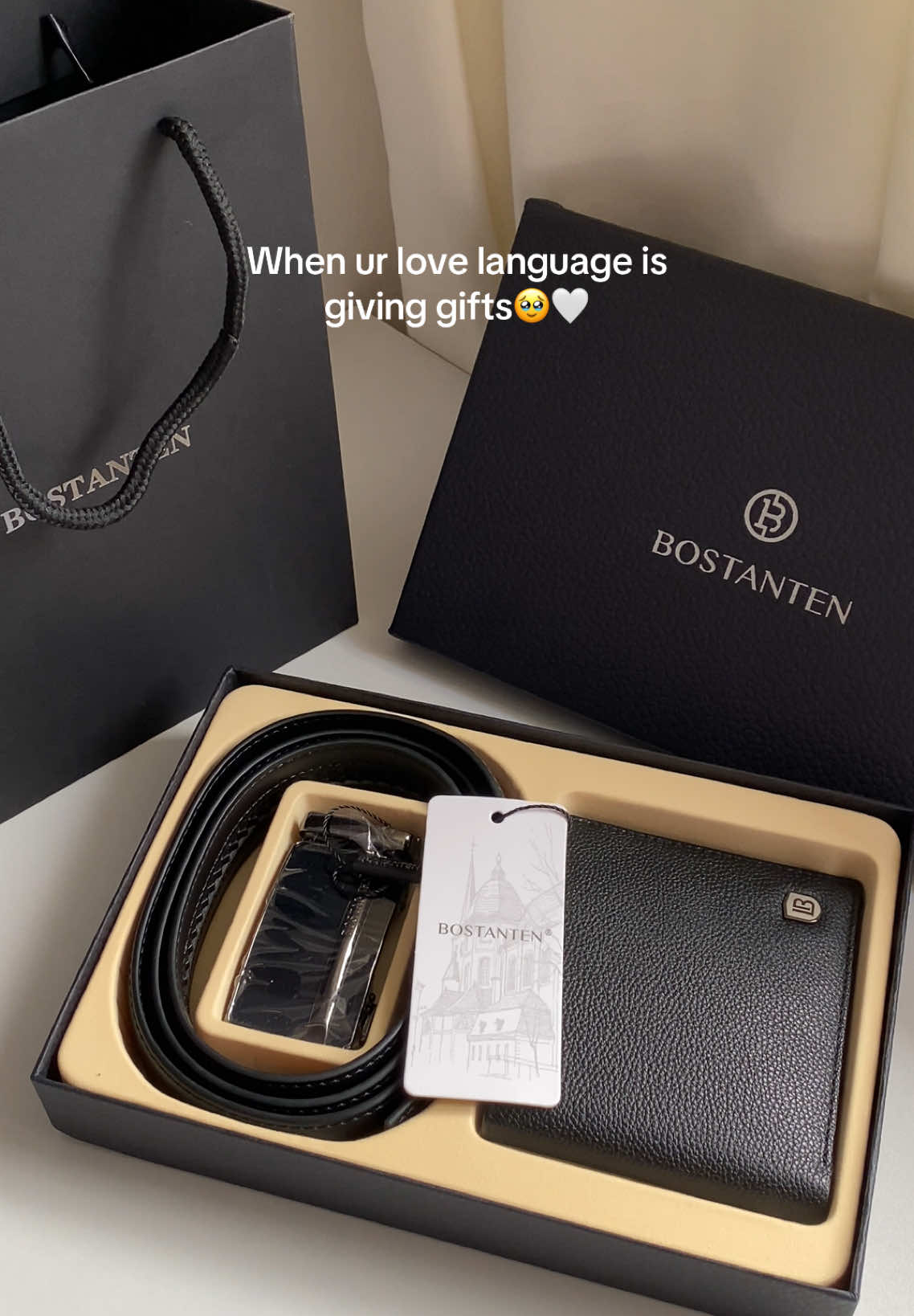 Perfect gift box set for your man!♥️ Bostanten Mens Leather wallet and belt 100/10!😩 #giftforhim  #giftbox #formen #bostanten #valentinesgift #genuineleather #giftidea #giftset #leatherwallet #leatherbelt 