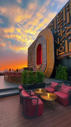 SIN Rooftop bar เปิดใหม่ ชั้น27 ริมแม่น้ำเจ้าพระยา วิวปัง180 องศา เห็นพระอาทิตตก ได้ทั้งวิวเมือง /แม่น้ำ /สะพาน ตกแต่งฟีลประตูทะลุมิติ สวยมากกกก อยู่บนโรงแรม Avani+riverside Bangkok แวะมาเช็คอินกันนะ😉✨ #rooftopbangkok #sinrooftopbar #avaniplusriversidebangkok #bangkok #bangkokrooftop 