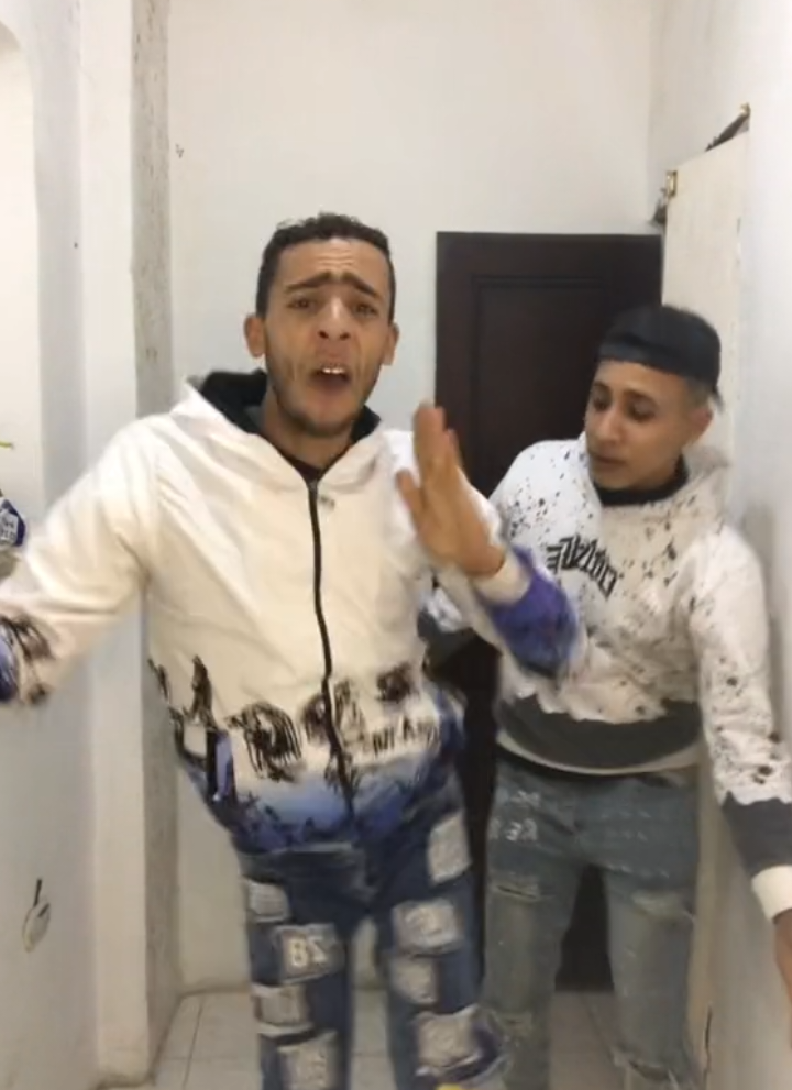 قفشت زيكو العسل وهو بيرقص علي نغزه نغزه نغزه😂😂ورقصت معاه 😂😂