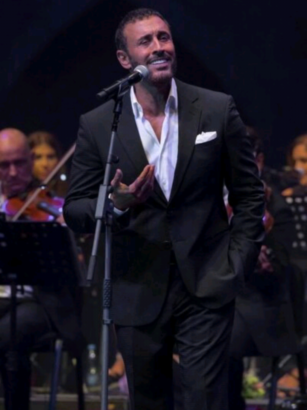 ياعود بطِّل حزن ما للفرح حِصَّه؟!💔 . . . @kadimalsahir . . . . #كاظم_الساهر #كاظم_مع_الحب   #القيصر  #لايك #kadimalsahir #أكسبلو  #يا_عود #kadim_al_sahir @Kadim Al Sahir كاظم الساهر 