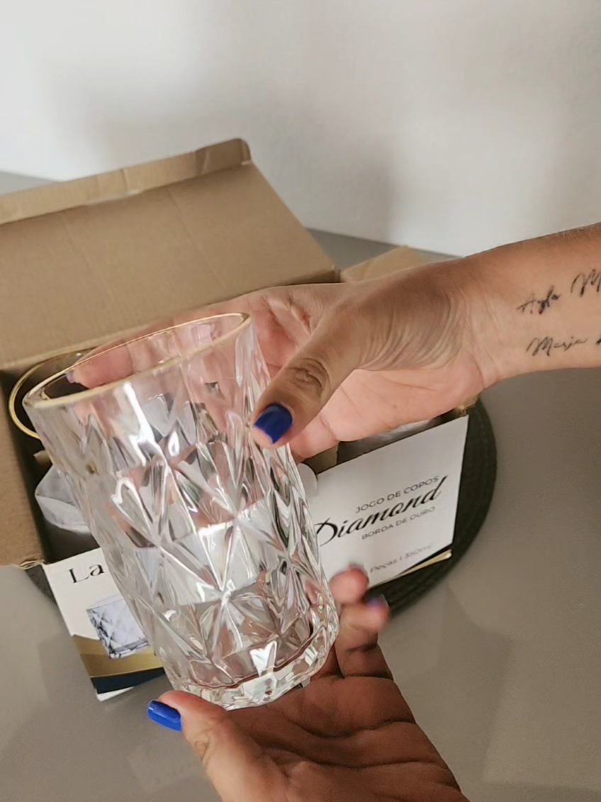 Jogo de copo com a borda dourada 😍 #enxovaldecasanova #enxoval #copobordadourada #copo #homedecor #dicas #dicasenxoval #referenciasenxoval #enxovalpelashopee #shoppe #shopee #tiktokviral #fyyyyyyyyyyyyyyyyyyy 