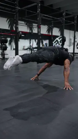 At where gravity doesn’t apply 😤 That’s what I’m training for… Beast gravity.  Never been a fan of “Isaac Newton” Send this to someone strong 💪🏽  You can achieve this level of pushing strength with different variations of pushups and core exercises  #plache #calisthenics #beastmode #workoutmotivation #fitnessjourney 