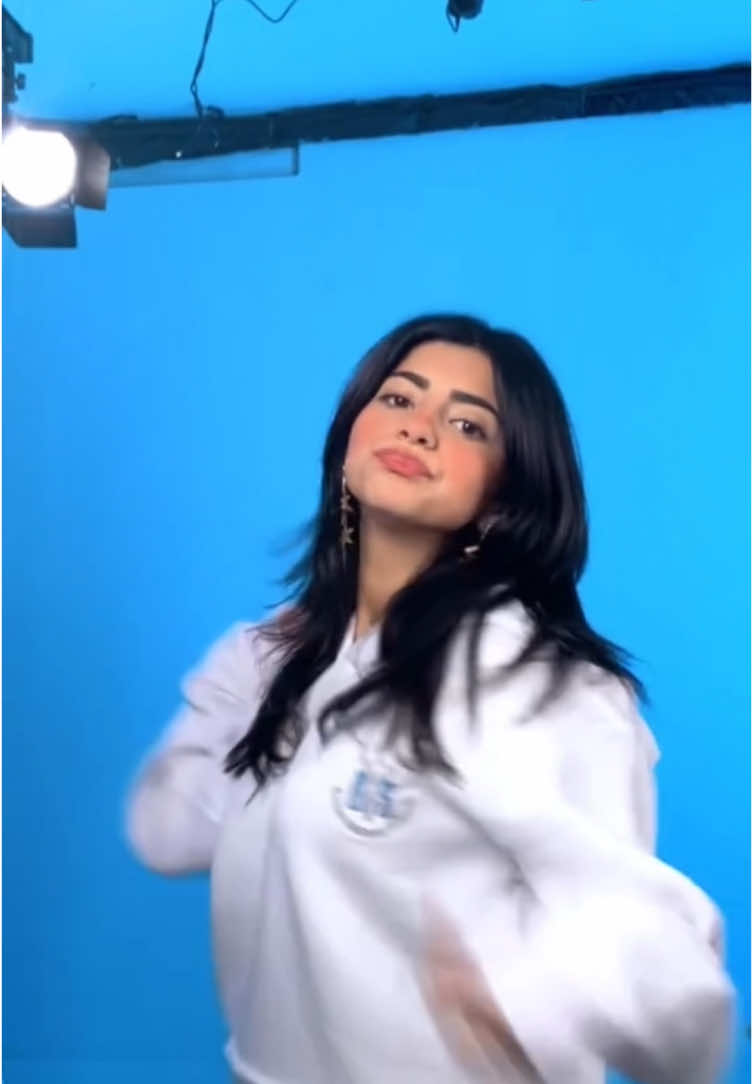 Our new hoodies are here! ‎عطونا رأيكن باللباس لجديد! #btv #bis #albayanislamicschool 