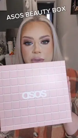 ASOS BEAUTY BOX........lets see whats inside?  @asos  #beautybox #asos #asosbeautybox #asosbeauty #unboxingvideo #BeautyTok #beauty #beautyifluencer #becominganinfluencer2025 #contentcreator #beautyaddict #fyp #lovebeauty #becominganinfluencer #CapCut 