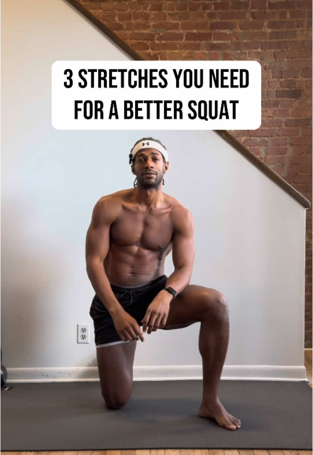 If you struggle with your form while performing squats, you need these 3 stretches. 1️⃣ Kneeling Diagonal Lunge 2️⃣ Horse Stance  3️⃣ Butterly  *Hold for 30secs, 2-3 sets Get my stretching guide👆 #stretching #hipstretch #hipmobilityexercise #squat #legday #legsworkout #mobilitytraining #capcut 