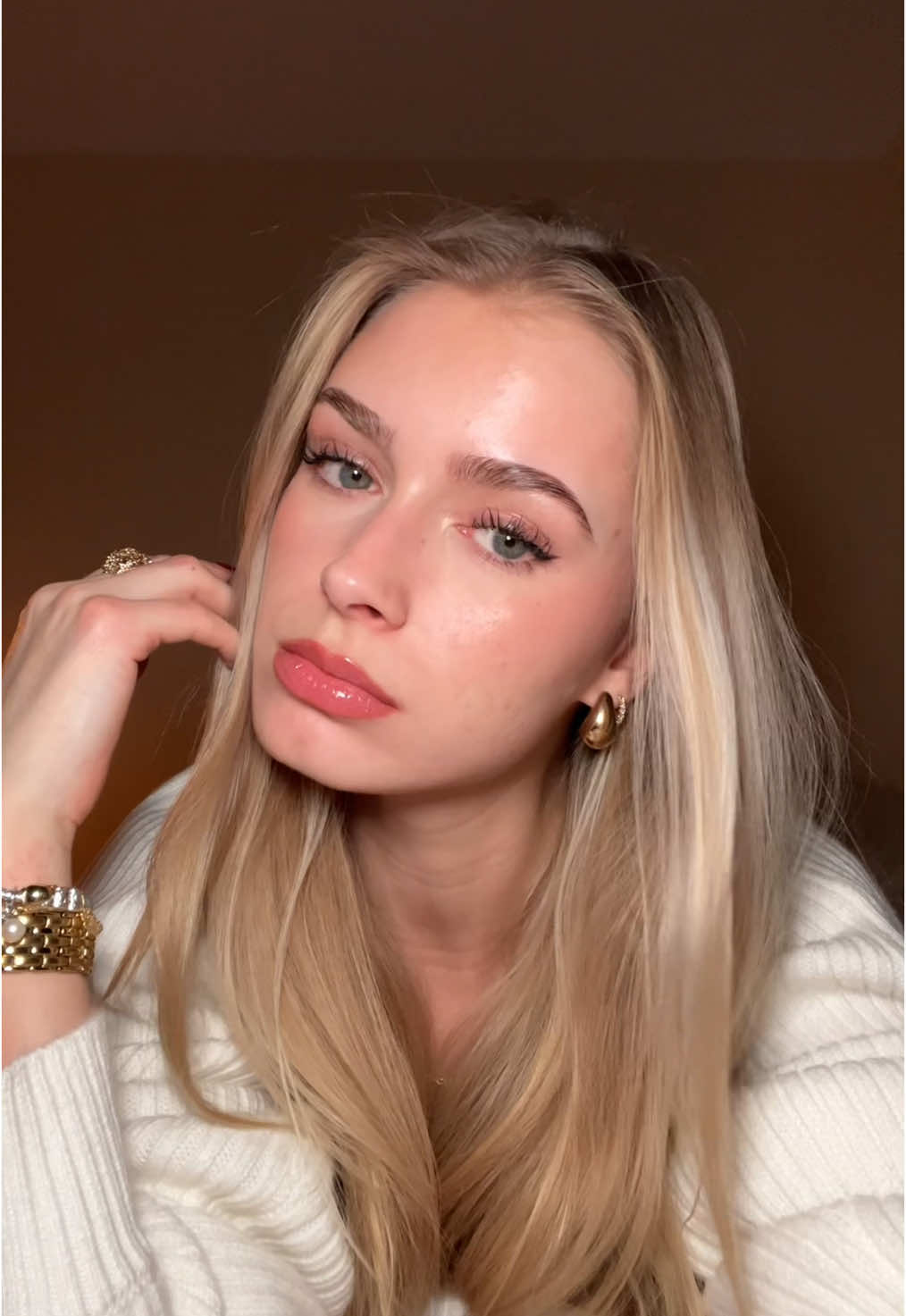 Feeling yourself after getting ready 🙂‍↔️