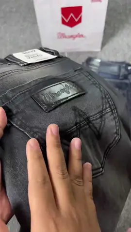 Wrangler Jeans Stretch Slim Pria #wrangler #wranglerjeans #wranglerdenim #wranglervegas #celanajeanswrangler #celanajeansslimfit #jeanswrangler #celanawrangler #celanajeansslimfitpria 