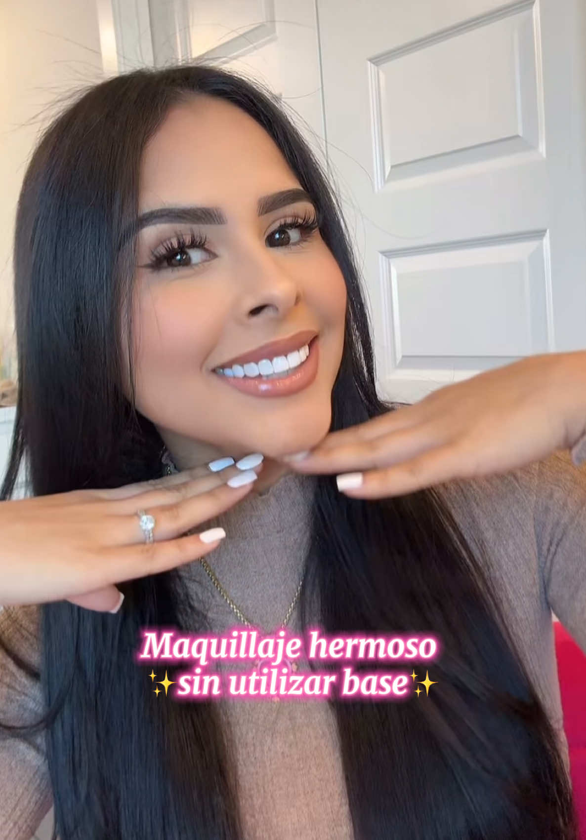 El maquillaje perfecto con un look natural🩷✨ #diamalfi #lapizdecejas #tutorial #maquillaje #beauty #makeup #eyebrows #cejas #lashes #pestañas #belleza 