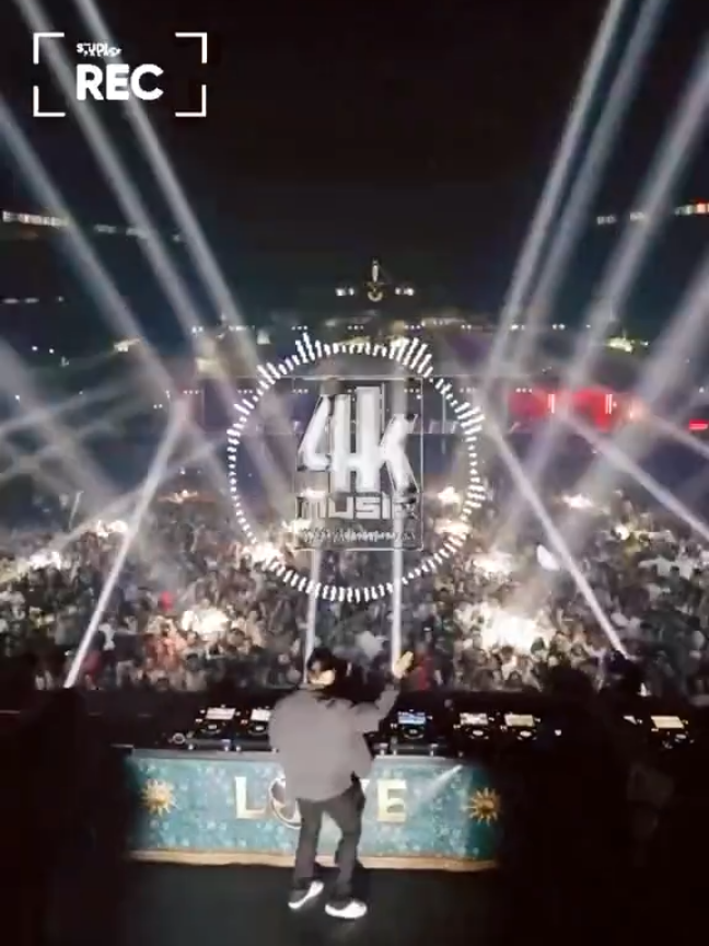 TEMAZO💥 CON 👨‍💻#dj #alesso a lo #maccaco en #lasvegas 🇺🇸💪🔥🔥🔥🔥#elcuerpotuyo 🎼🎼🎼🎼🙌