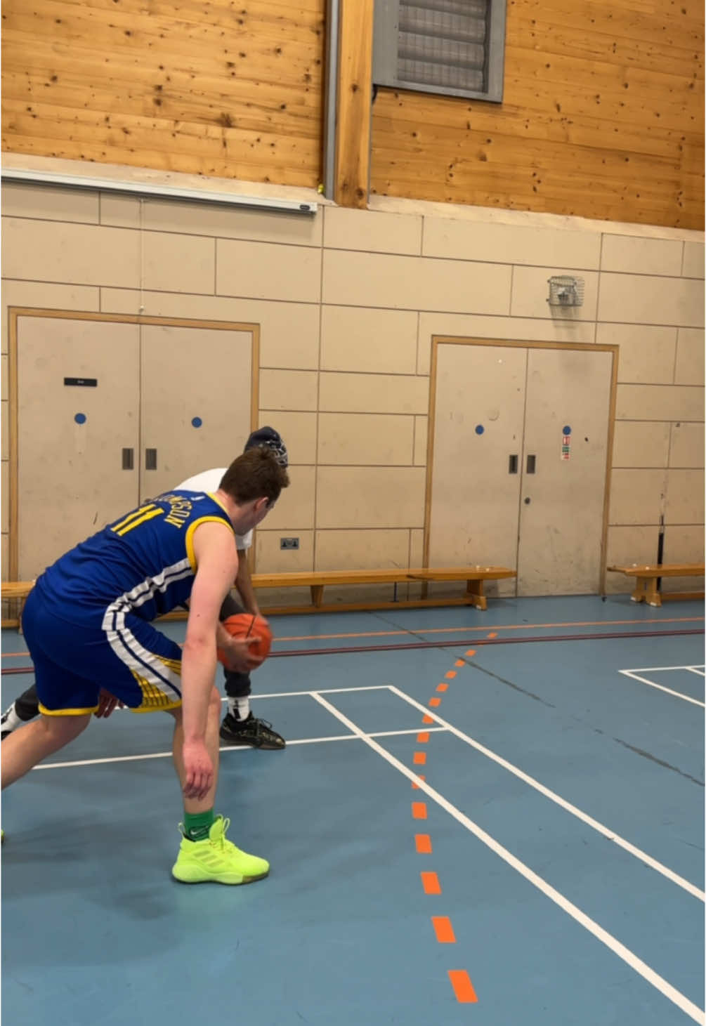Having fun and getting better  #fyp #ukbasketball #basketball #londonbasketball #hollowrocks #hollowrocksislington 