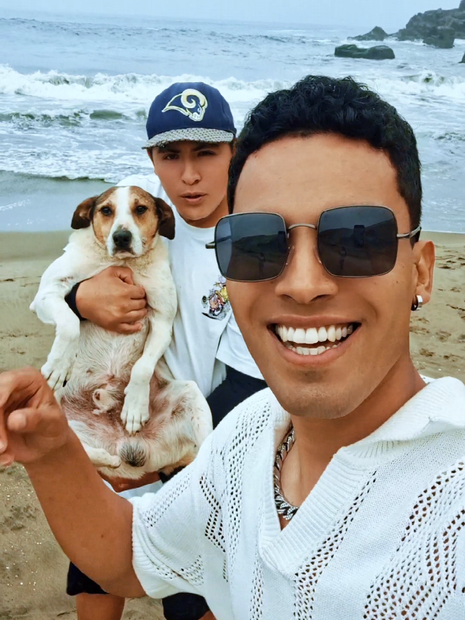 Si, @carameloeldulce es de mi barrio xd 🐶 #PlayaBahiaBlanca 🌊☀️ #CarameloElDulce #LionNel #LaLentaLoveRap #fyp 