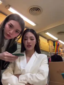 20มาตรฐาน โลกมันลำเอียงมาก🤣  #linglingkwong #freensarocha #engfawaraha #namtantipnaree #beckyarmstrong #ฟรีนเบค #freenbecky #อิงล็อต #englot #น้ำตาลฟิล์ม #namtanfilm #หลิงออม #lingorm 