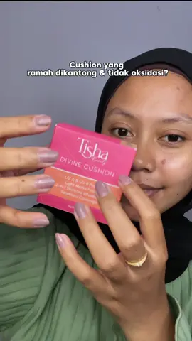Cushion yang ramah dikantong dan no oksidasi cobain nih cushion dari @TishaCosmetics , review lengkapnya liat vtku sampek abis dan jangan lupa beli produknya di keranjang kuning  #beautywithtisha #confidentwithtisha #tishabeauty 