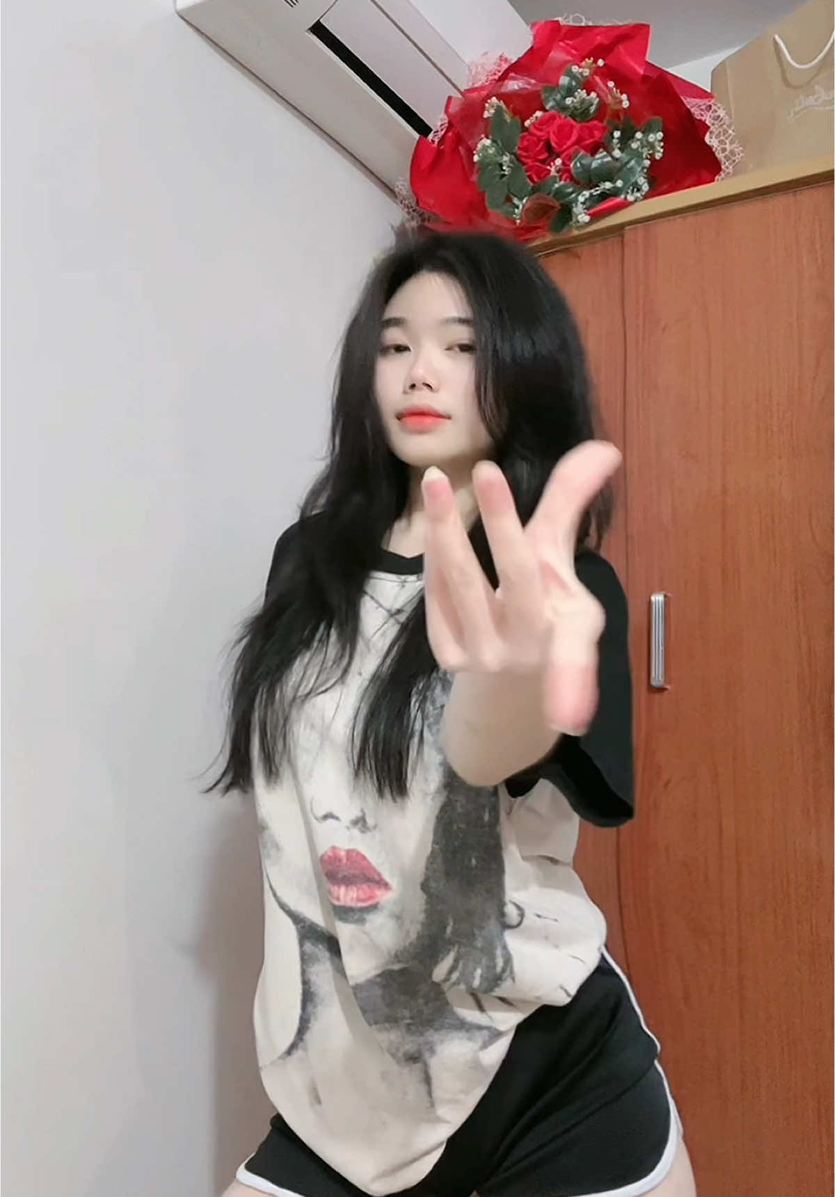 Bạn em mê anh đét….😋 dc: @Thư Thor 🐰 #xh #fyp #viral #nhảytrend 