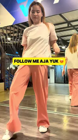 Yang uda pusing badan kaku kaya kayu waktu dance, sini ikutin latian ku aja 😎 #tipsdanceluwes #dancecoachjakarta 