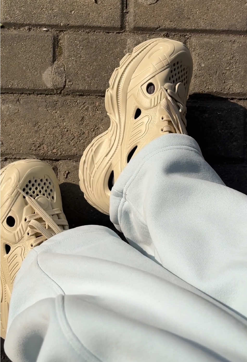 #sneakers #sneakerscasual #sneakerstapaktebal #sneakerswanita #chunkyshoes #evashoes #shoesviral #sneakersmurah #kasutmurah #casualslipper 