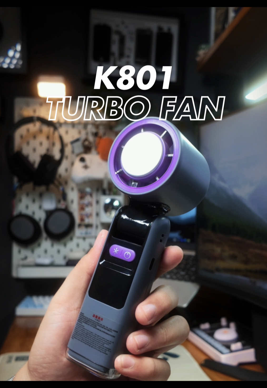 Unboxing the K801 Turbo Fan: Powerful, Foldable, and Compact Cooling Checking out the K801 Turbo Fan with its high-speed 100-speed settings, cooling metal design, and built-in dim flashlight at the bottom. It features a digital display, a foldable design for easy storage, and offers 12–24 hours of use with its 800mAh battery. Perfect for staying cool anytime, anywhere! Tags: #K801TurboFan #FoldableFan #PortableFan #TechUnboxing #GadgetPH #CoolTech #MiniFan #SummerEssentials #StayCool #TechTok #FanReview #everydaycarry 