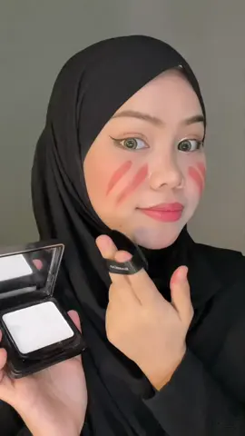 Siapa geng tak pakai setting spray just pakai powder jer nak set makuep ?? Please buy press powder dari @Carslanmy best sangat !! ✨