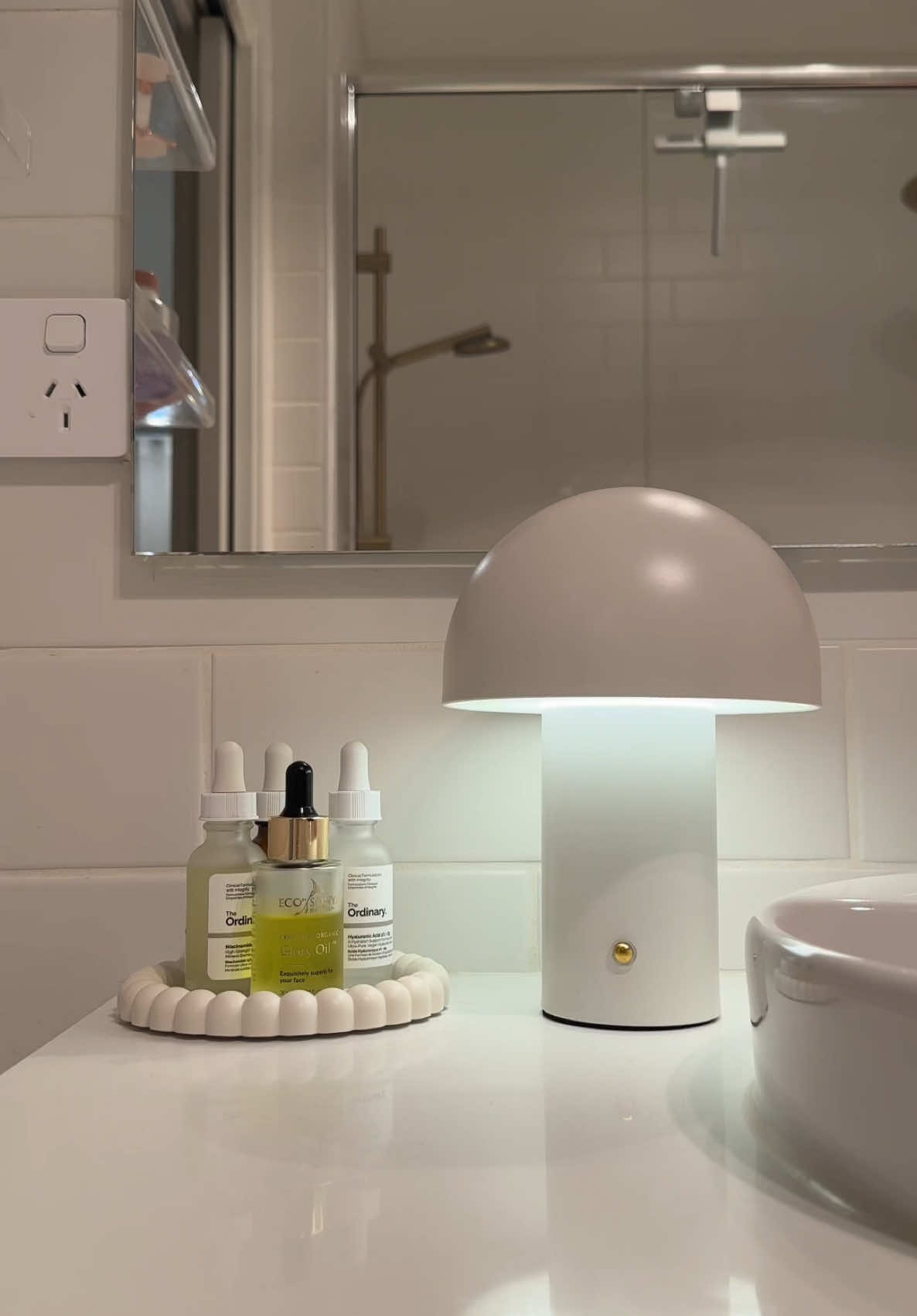 This is your sign to buy this little portable lamp from @kmart australia #homewares #decor #lighting #lamps #bathroomlighting #bathroomaesthetic #showertok 