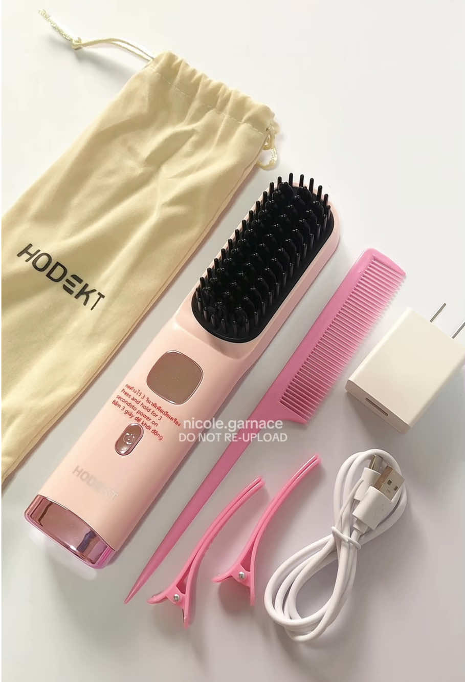 Hodekt Wireless Portable Hair Straightener  - cordless - rechargeable - comes with a charger - hair straightening comb - can be used for C-curl style #wirelesshairstraightener #combstraightener #cordlesshairstraightener #rechargeablehairstraightner #hairstylehacks  