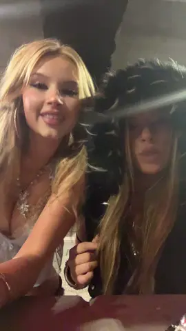 LIGJT IT UP#featureme 