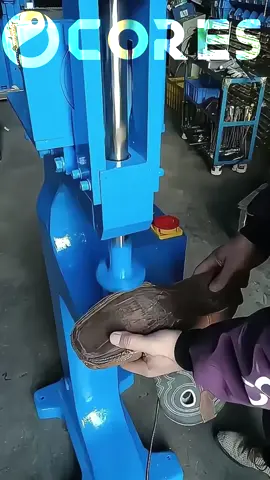 Goodyear Outsole Edge Hammer Machine #shoemachine #hammermachine #goodyear #goodyearshoes 