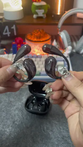 #MINISOX33 #Translation #wireless #headphones #newyeargift #tiktokshopholidayhaul #tiktokmademebuyit #spotlightfinds #Creative 