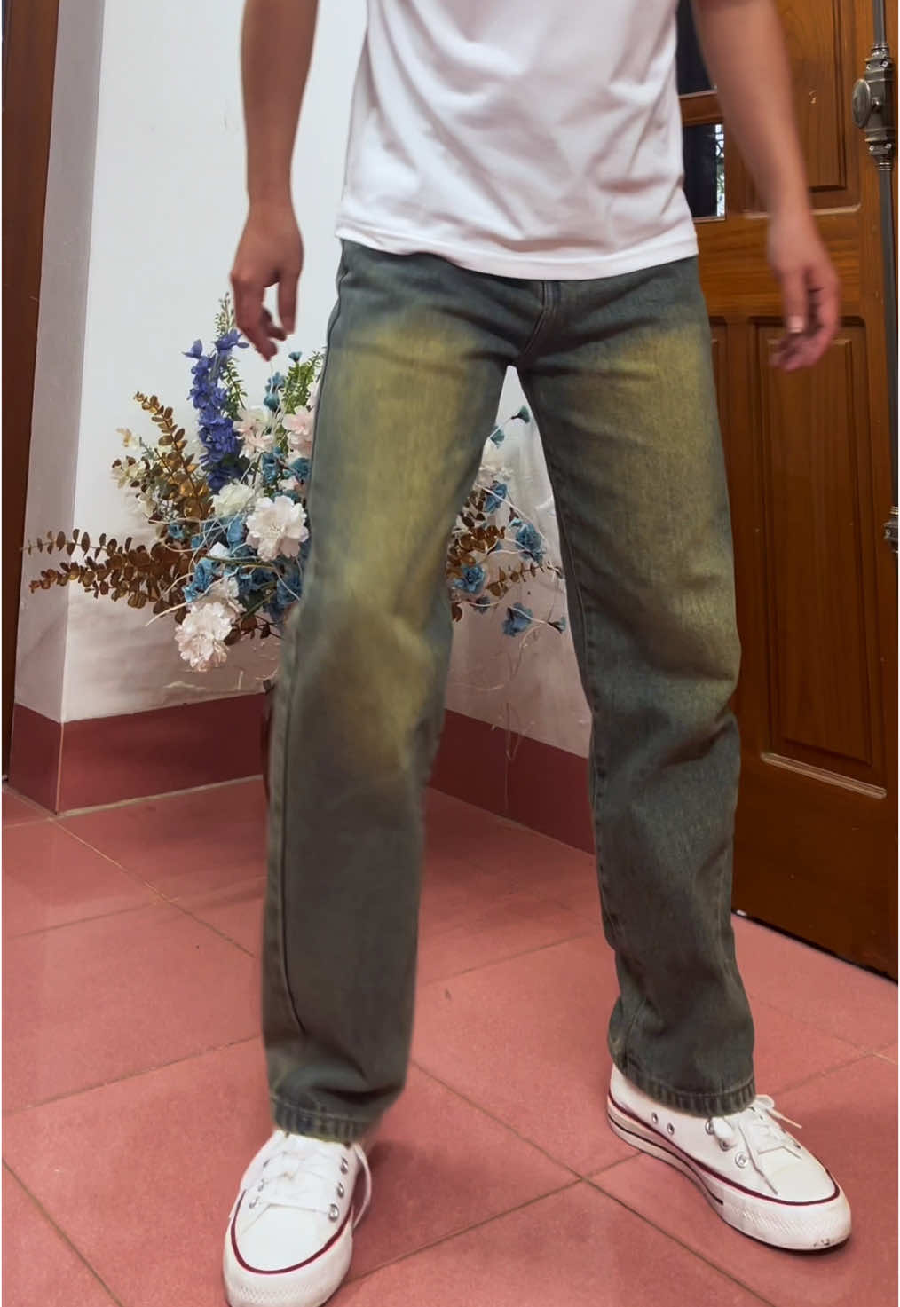 Quần jean nam wash xám khói chất vải denim ống suông rộng #quanjean #quanjeannam #quanongrong #viralvideo #xuhuongtiktok2024 #yfp 