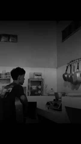 Inisial nya aja.. @aryaaaa_089  #menjagahati #yoviewidianto #lyricsproject_ #coverlagu #liriklagusad #storymusik #fyp #fypage #xyzbca #lpstory 