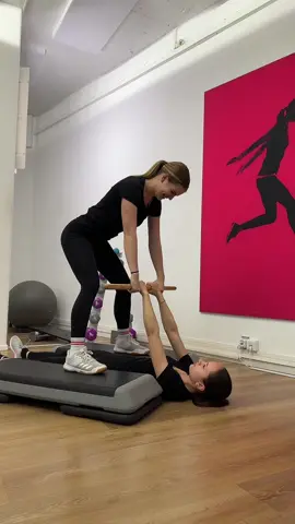 #gymgirl #fitnessduo #gymbesties #partnerchallenge #GymTok #gymmotivation #Fitness