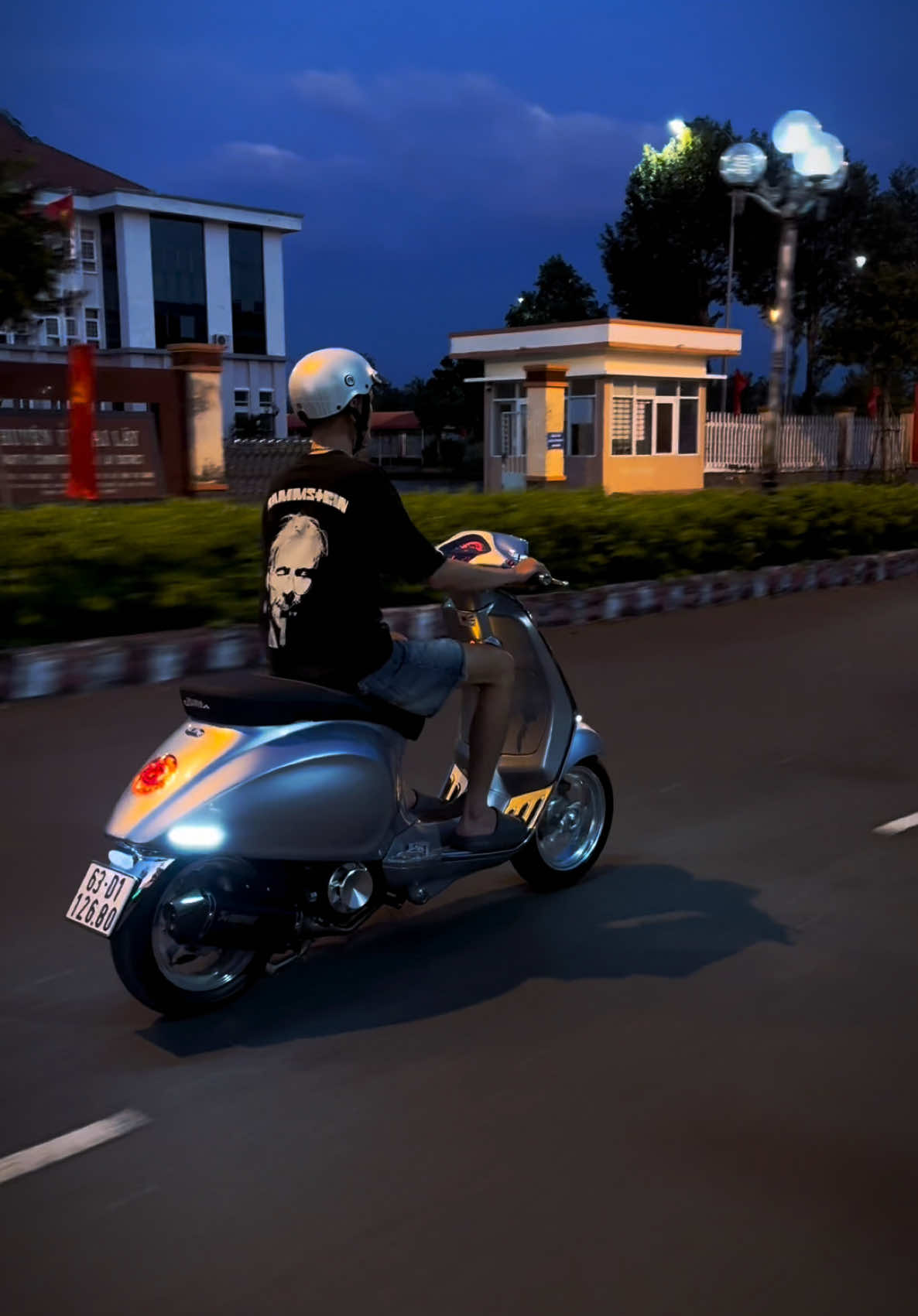 Vespa vùng quê  #capcut #vespa #ohlins #akrapovic #vespa946 #xuhuong #southvietnamscooterteam🇻🇳 