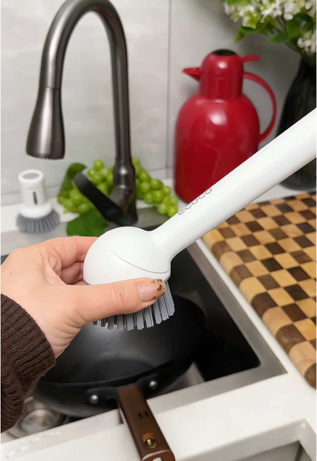 Chiếc cọ đa năng chuẩn bị cho ngày quốc tế dọn dẹp sắp tới #decor #dammedecor #trangtrinhacua #tiktok #tiktokshop #medecor #Home #homedecor #phongngudep #nhadep #noithat #xuhuong #trangtriphongngu #xuhuongtiktok #phongdep #yeubepnghiennha #decoration #decorxinh #homedesign #goodvibes #nghienxemdecor #foryou #fyp  