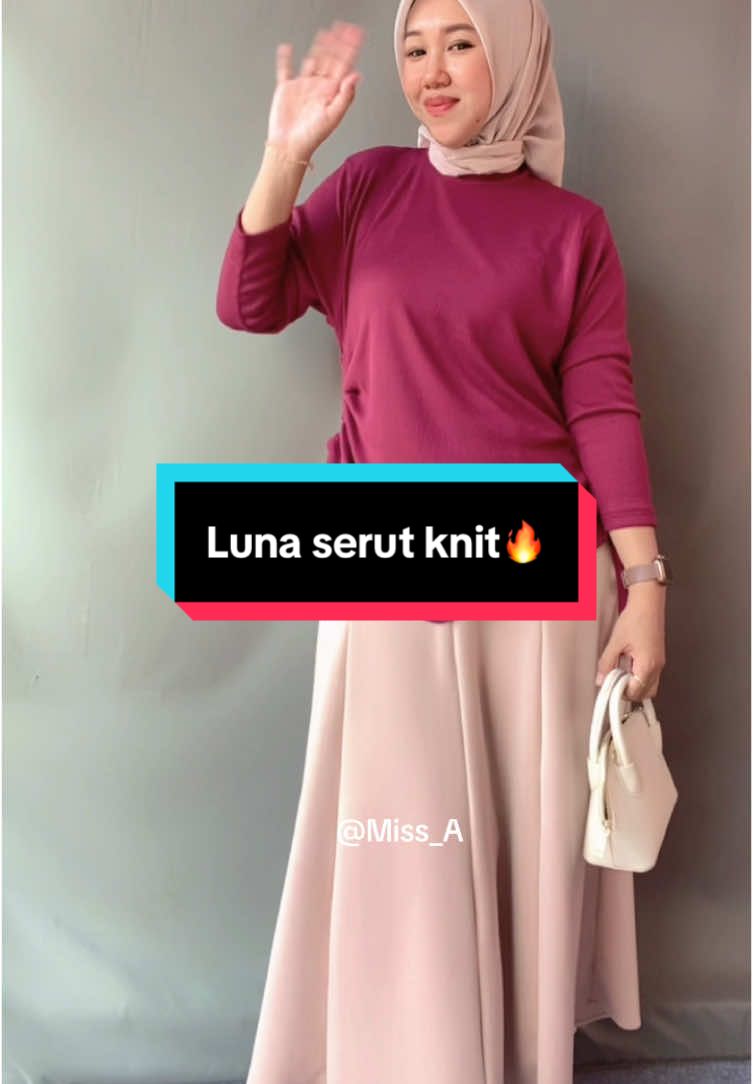 Cakep banget !! Pakein Rok looknya manis parah si🔥#serut #knit #fyp #atasanwanita 