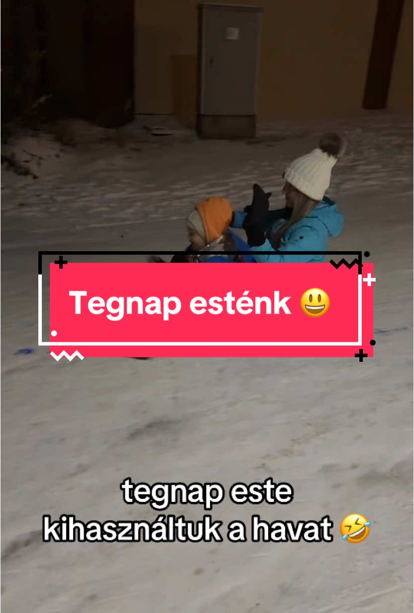A tegnap estét kihasználtuk a hóban 🤣 tök jó volt🤣 estünk nagyokat😃ti voltatok csúszkálni vagy szánkózni? #szankozas #csuszas #hoeses❄️🌨️ #neked #nekedbe #nekedbelegyen #foryou #foryoupage❤️❤️ #foryoupageofficially  #swarovski #pandora 