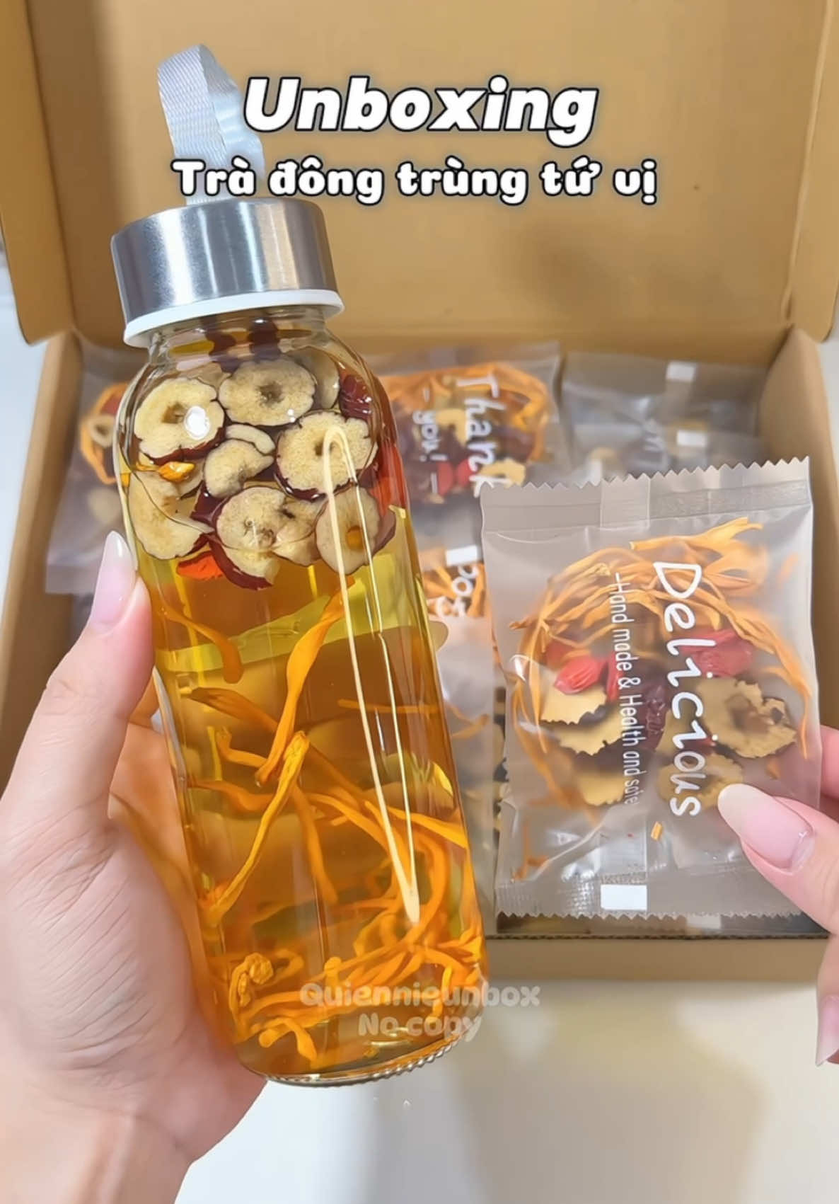 Trà đông trùng tứ vị vừa ngon vừa tốt 👍🏻 #unbox #unboxing #videounboxing #quiennieunbox #muataitiktok #review #suckhoe #trangon #tradongtrungtuvi #tradongtrunghathao #tradongtrunghathaotuvi #chamsocsuckhoegiadinh #premiumclubvn #trending #trend #viral #xuhuong #xhtiktok #fyp #foryou #tiktok #tiktokshop 