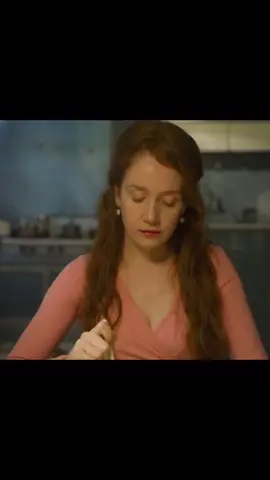 BOM DIA VERÔNICA - 1 TEMPORADA, UMA CENA DE TENSÃO E MEDO: O CONTROLE DE BRANDÃO E O DESESPERO DE JANETE FICAM EVIDENTES ATÉ NOS MENORES ERROS. ATÉ ONDE VAI O ABUSO SILENCIOSO? #BOMDIAVERÔNICA #VIOLÊNCIADOMÉSTICA